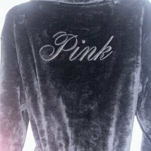 NWT Victoria's Secret PINK Black Velvet Robe Size M/L